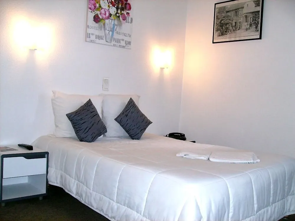 Hotel Pedussaut Сен-Годенс