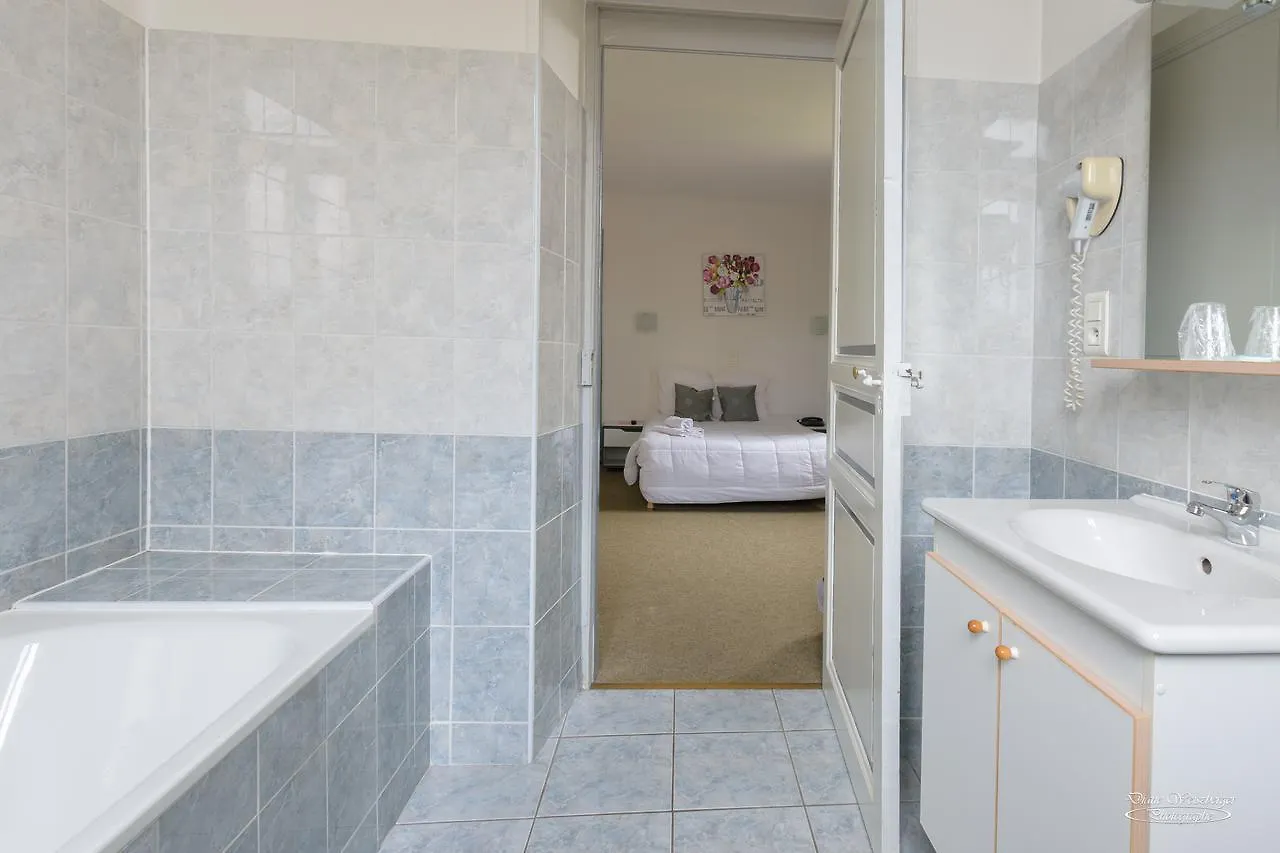 Hotel Pedussaut Сен-Годенс