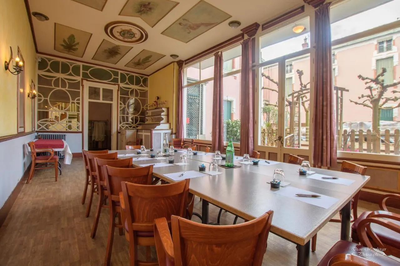 Hotel Pedussaut Сен-Годенс 2*,  Франция